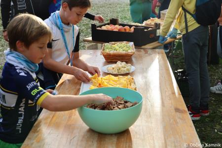 Uspešno izveden 6. dobrodelni tek in pohod v Kamniku  (42)